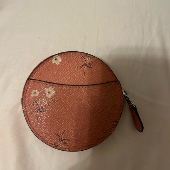 Pink coach wallet - Picture 2 of 2